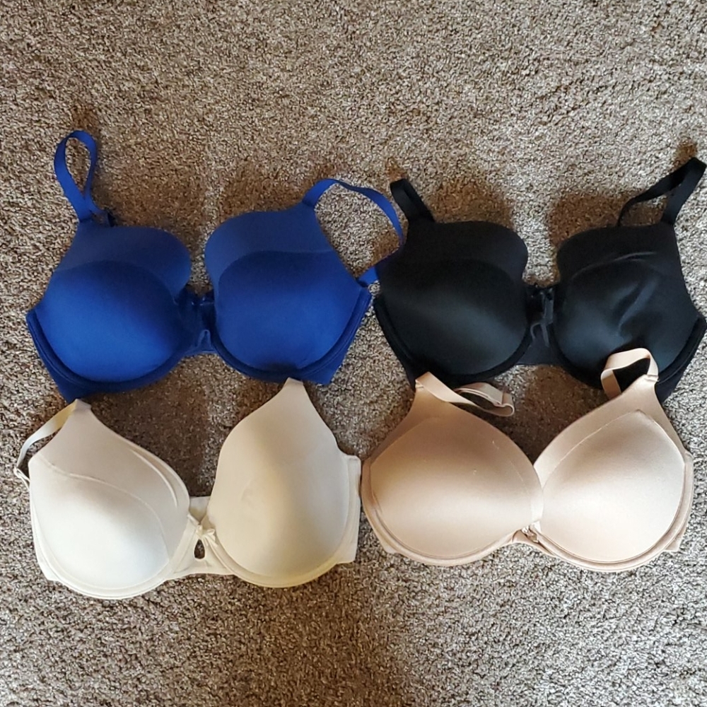 4 DKNY Bras ($180 retail)